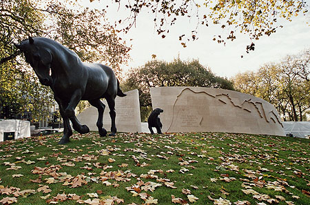 The Animals In War Memorial © AIW 2000 - 2014